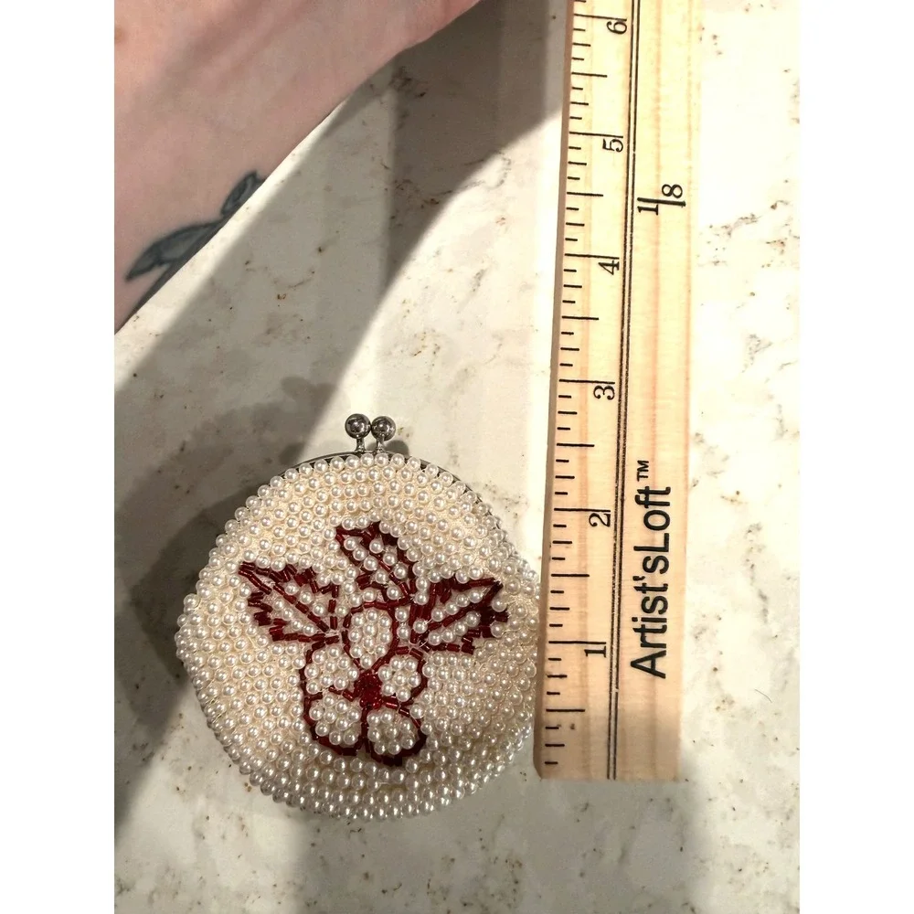 Vintage‎ Style Faux Pearl Beaded Coin Purse Red Floral Kiss Lock Pouch White